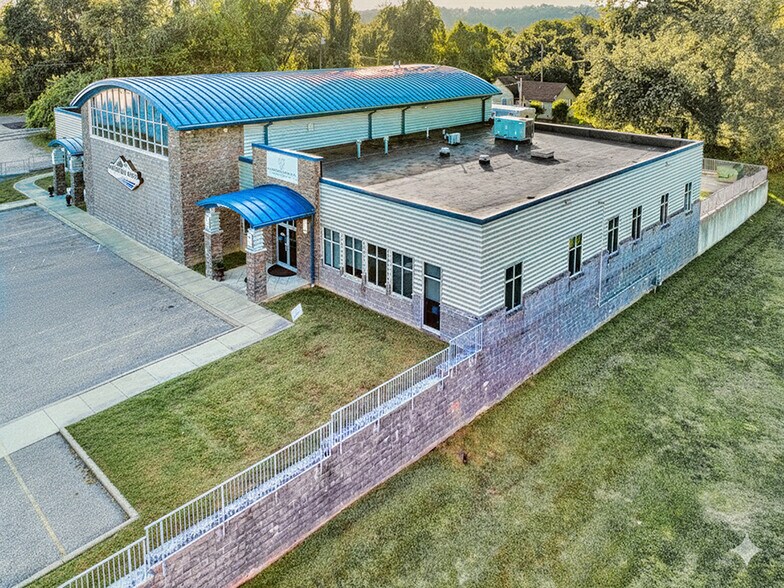 More Photos Of 415 36th St, Parkersburg Medical For Sale