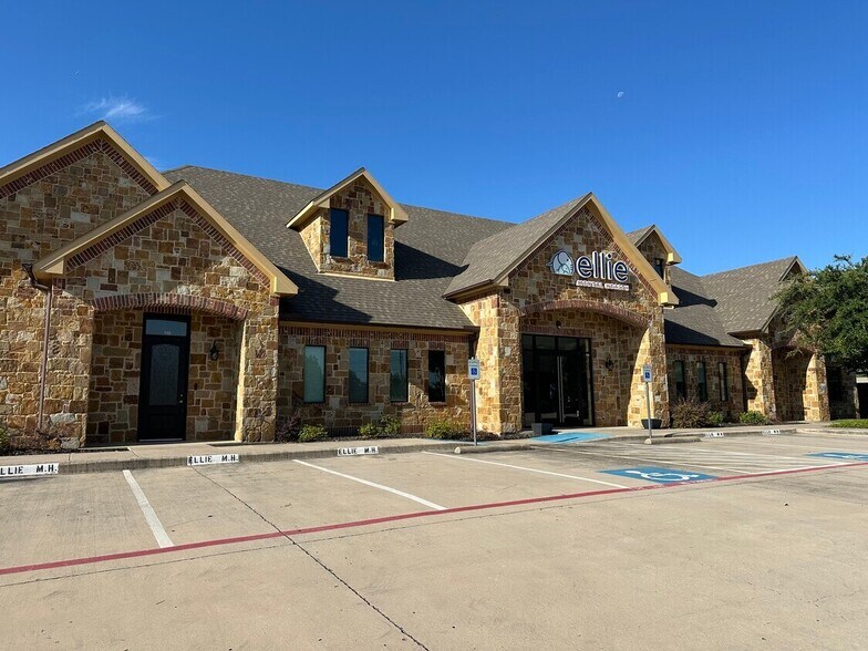 More Photos Of 1835 E Southlake Blvd, Southlake Medical For Sale