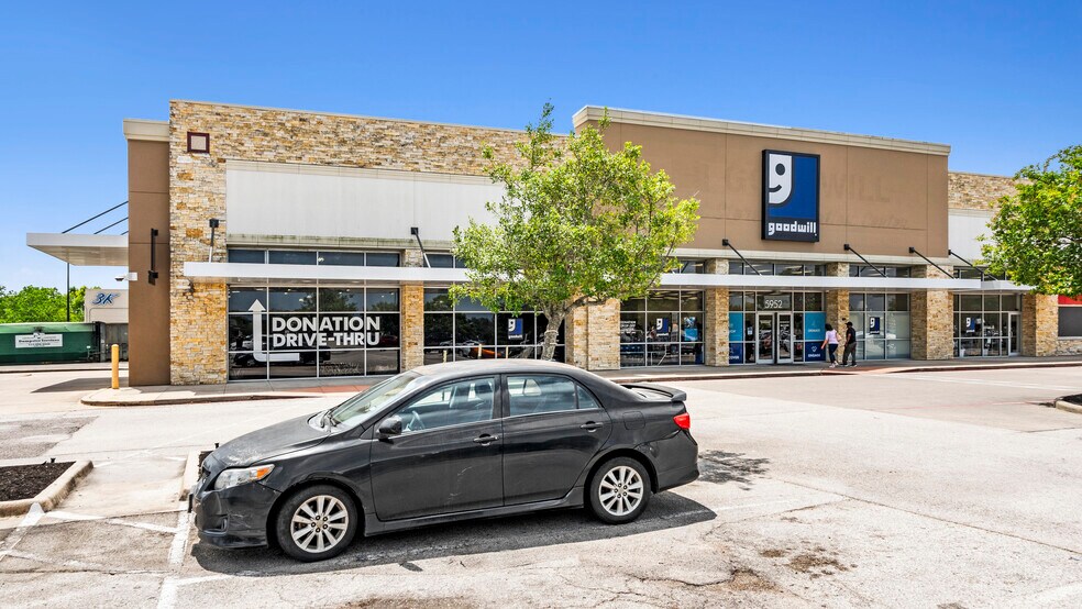 More Photos Of , Pasadena Unknown For Sale