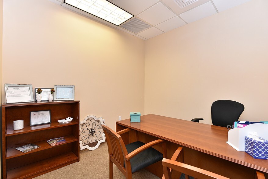 More Photos Of 34975 N North Valley Pky, Phoenix Medical For Lease