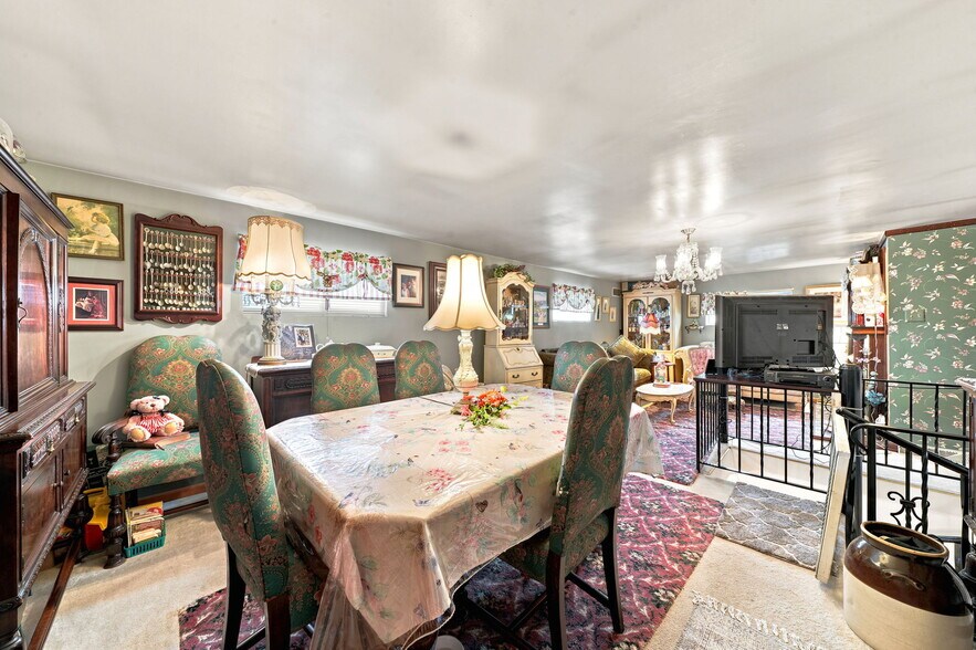 More Photos Of 557 Unity Center Rd, Pittsburgh Funeral Home For Sale