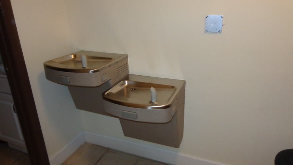 More Photos Of 13977-13981 SW 140th St, Miami Light Distribution For Sale