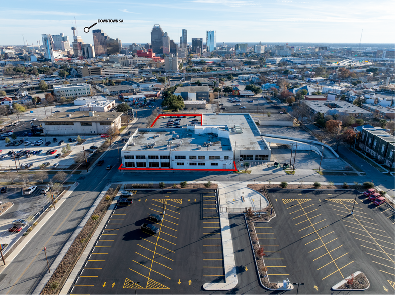 More Photos Of 1123 N Main Ave, San Antonio Medical For Sale