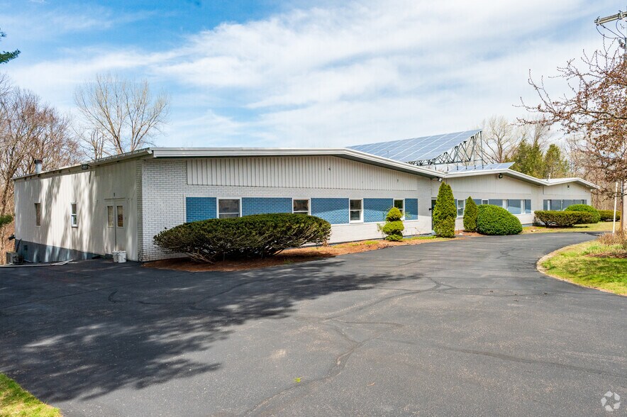 More Photos Of 159 Chestnut St, Ashland Light Distribution For Lease