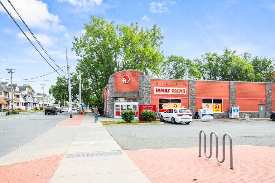 More Photos Of 948 State St, Schenectady Freestanding For Sale