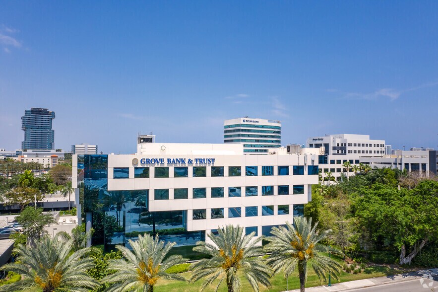 More Photos Of 20803 Biscayne Blvd, Aventura Office For Lease