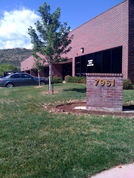 More Photos Of 7961 Shaffer Pky, Littleton Light Distribution For Lease