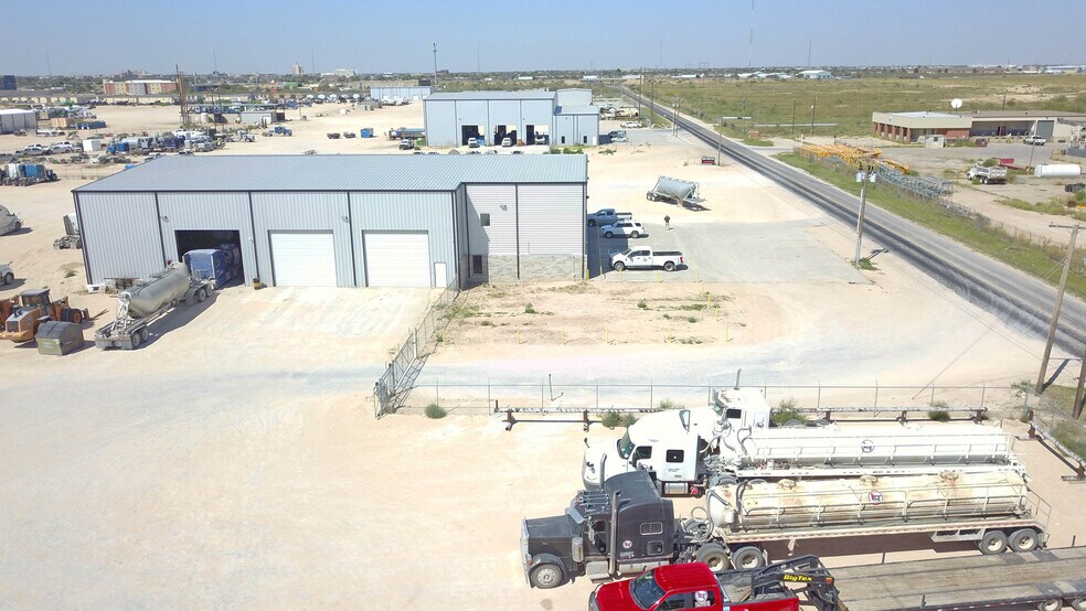More Photos Of 2250 Dixie Blvd, Odessa Industrial For Sale