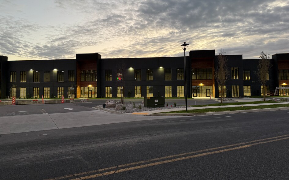 More Photos Of 500 E Auto Mall Dr, American Fork Light Manufacturing For Lease