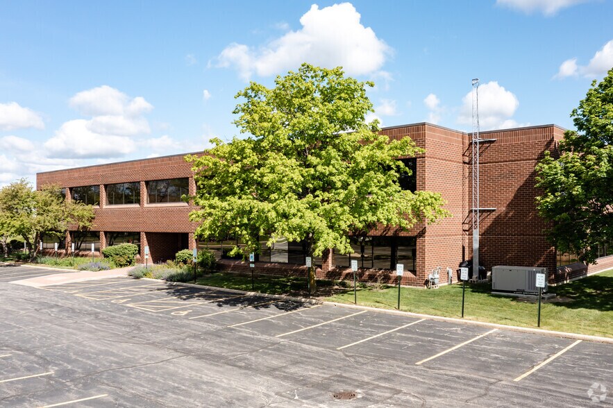 Primary Photo Of 1717 N Penny Ln, Schaumburg Office For Lease