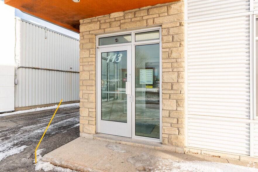 More Photos Of 115 Rte Du Président-Kennedy, Lévis Office For Lease