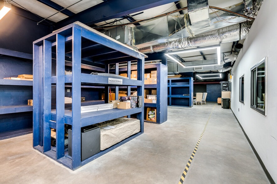 More Photos Of 1140 N Rosemont Blvd, Tucson Research And Development For Sale