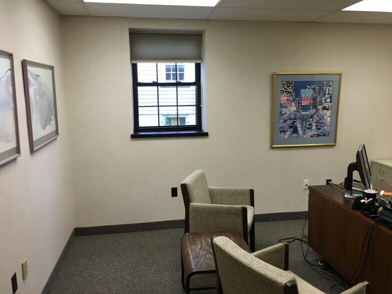 More Photos Of 19 Jenkins Ave, Lansdale Office For Lease