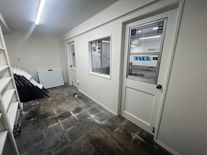 More Photos Of 1823 Marine Ave, Gardena Service For Lease