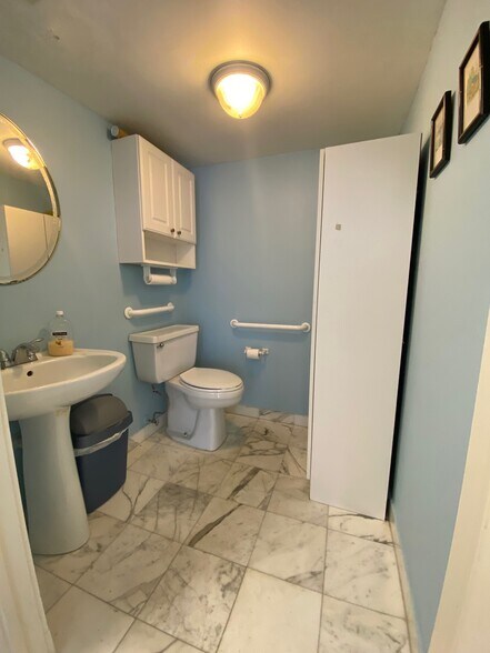 More Photos Of 2350 Coral Way, Coral Gables Medical For Sale