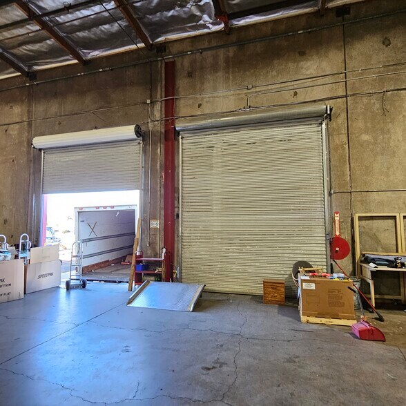 More Photos Of 3131-3139 S Dodge Blvd, Tucson Warehouse For Lease