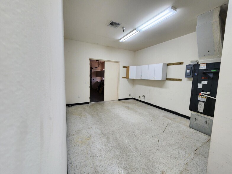 More Photos Of 2610 Northbrooke Plaza Dr, Naples Medical For Lease