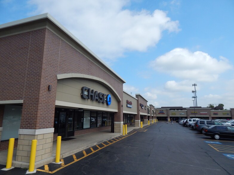 More Photos Of 5050 N Cumberland Ave, Norridge Unknown For Lease