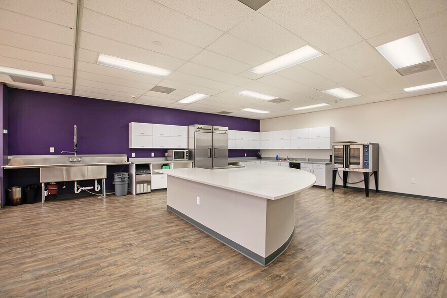 More Photos Of 1101 W Mineral Ave, Littleton Office For Sale