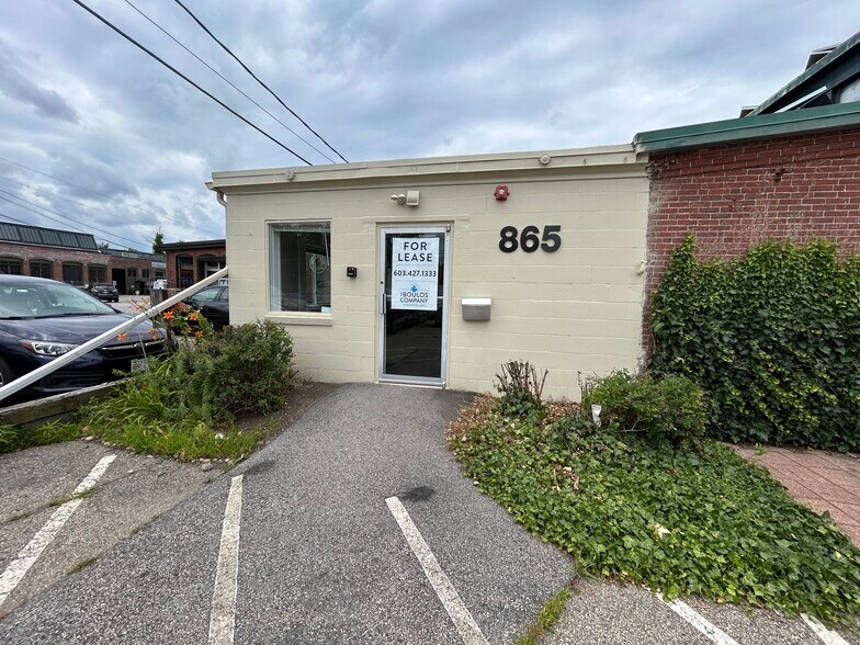 Primary Photo Of 865 Islington St, Portsmouth Loft Creative Space For Lease