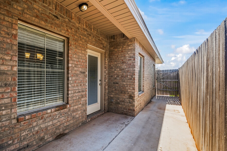 More Photos Of 2602 135th St, Lubbock Apartments For Sale