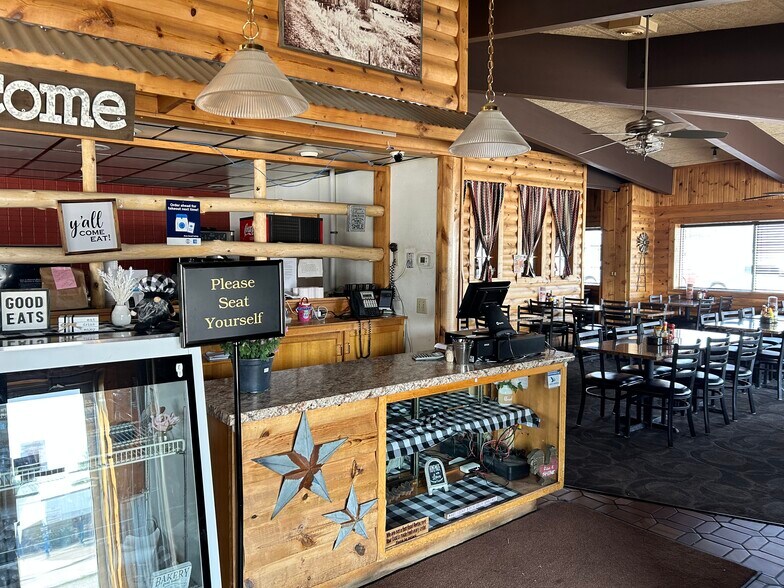 More Photos Of 1120 E Main St, Mandan Restaurant For Sale