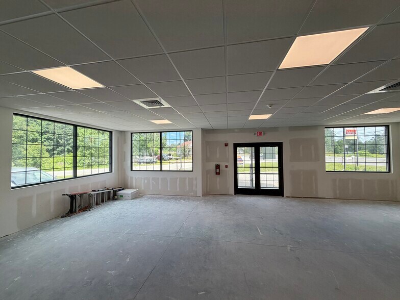 More Photos Of 65 Route 108, Newfields Freestanding For Lease