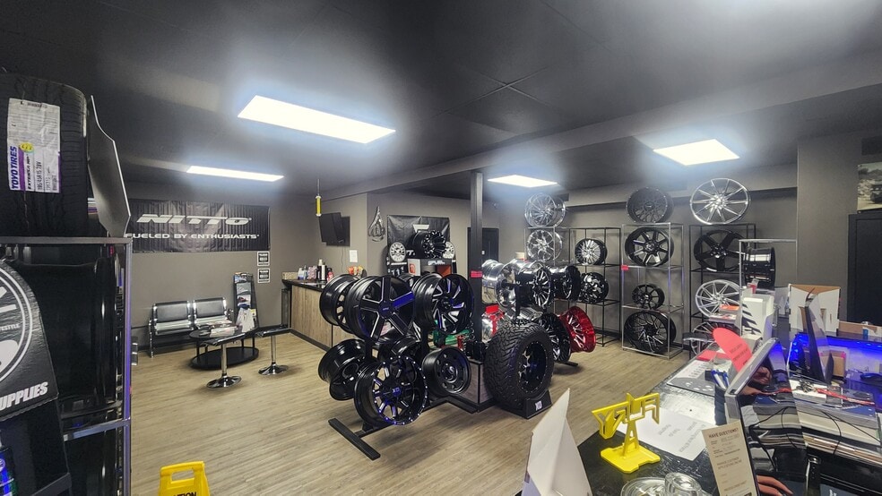 More Photos Of 2973 Phillips Hwy, Jacksonville Auto Repair For Sale