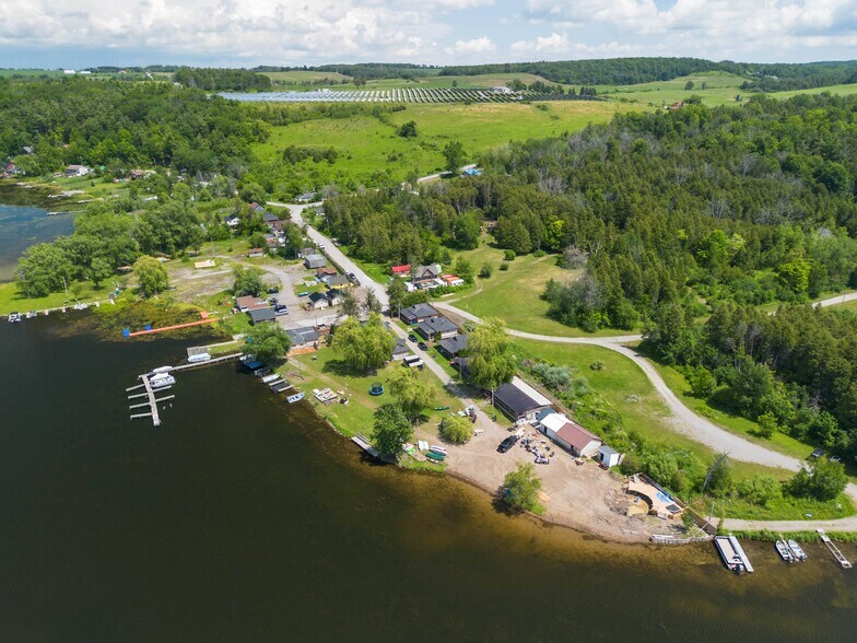More Photos Of 252 Dunnette Landing Rd, Roseneath Hotel For Sale