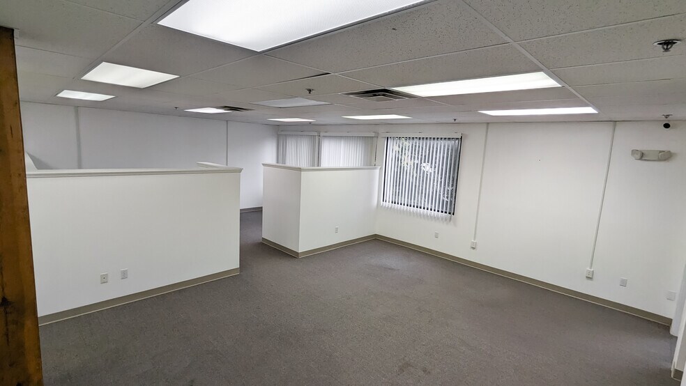 More Photos Of 1795 Boston Post Rd, Guilford Office For Sale