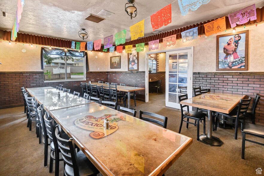 More Photos Of 1535 S State St, Salina Specialty For Sale