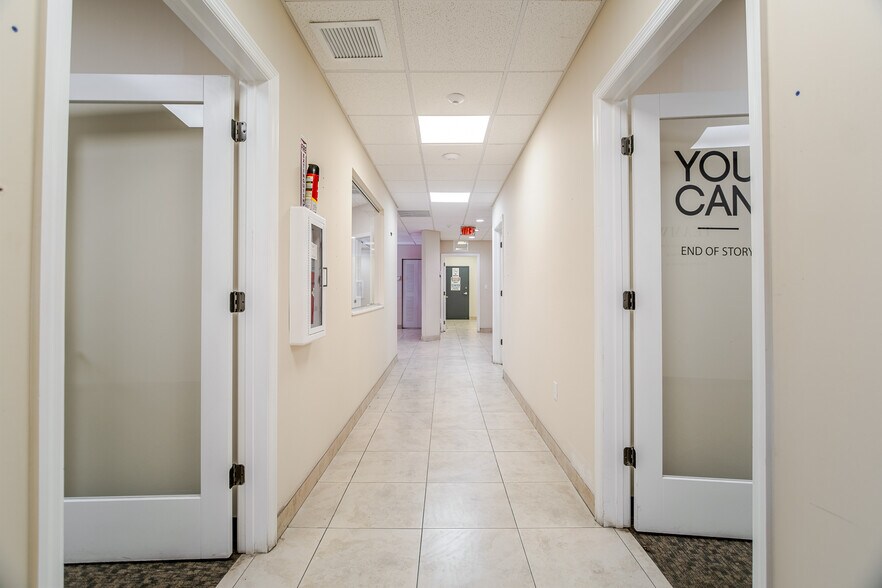 More Photos Of 1015 NW 72nd St, Miami Warehouse For Sale