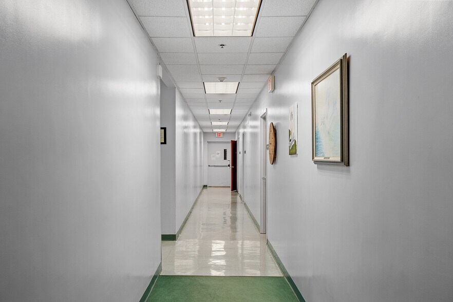 More Photos Of 333 Shrewsbury St, Worcester Warehouse For Lease