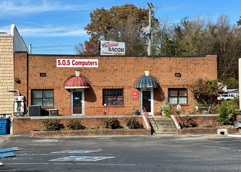 More Photos Of 3928 Dayton Blvd, Chattanooga Storefront For Sale