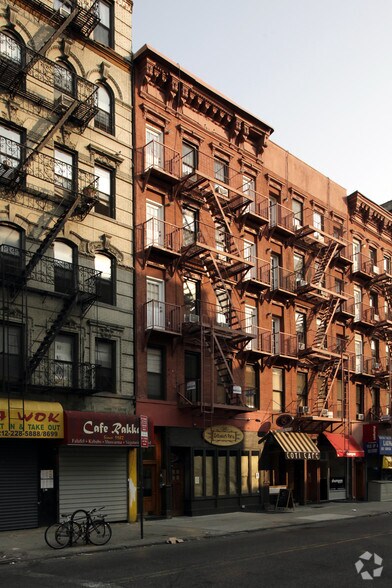 More Photos Of 40 Avenue B, New York Apartments For Lease