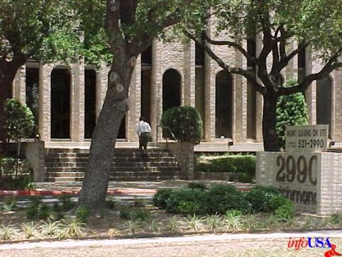 Primary Photo Of 2990 Richmond Ave, Houston Office For Lease