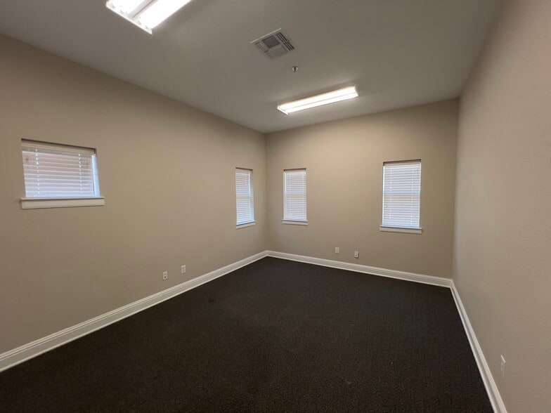 More Photos Of 2735 Wind River Ln, Denton Office For Lease