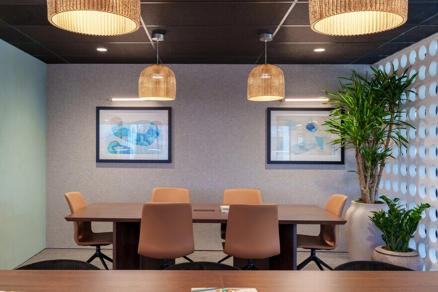 More Photos Of 9229 W Sunset Blvd, West Hollywood Coworking Space