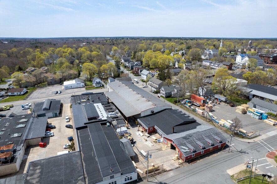 More Photos Of 25 Wareham St, Middleborough Warehouse For Lease