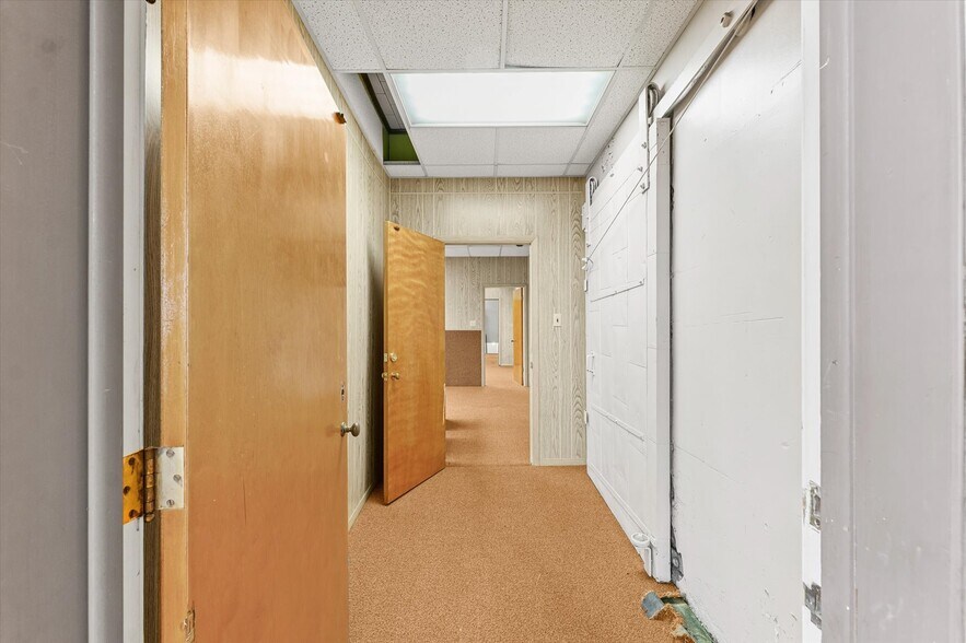 More Photos Of 101 E Sangamon Ave, Rantoul Storefront Retail Office For Sale