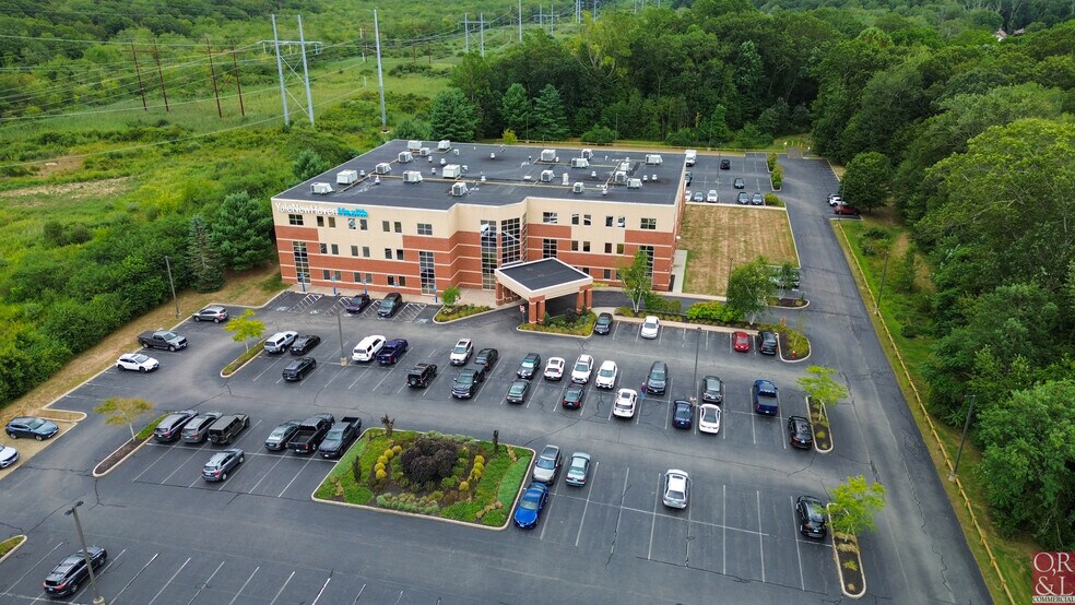 More Photos Of 196 Waterford Pky S, Waterford Medical For Lease