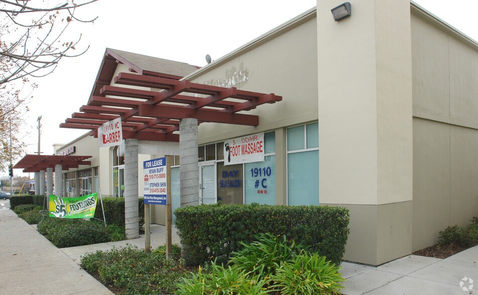 More Photos Of 19110 Stevens Creek Blvd, Cupertino Freestanding For Lease