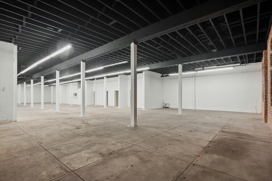 More Photos Of 236 W 15th St, Los Angeles Warehouse For Sale