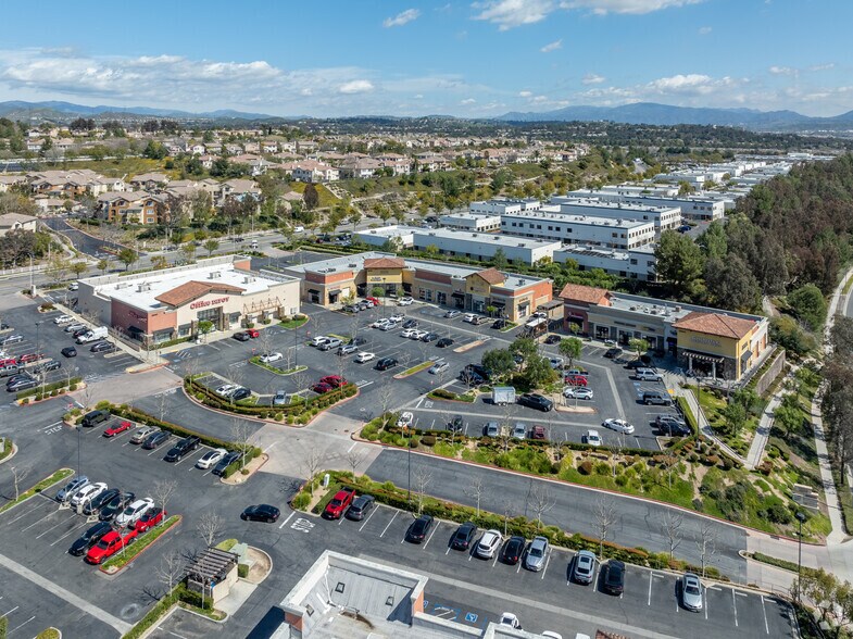 More Photos Of 28100-28188 Newhall Ranch Rd, Valencia Unknown For Lease