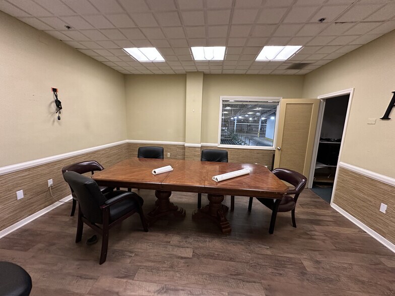 More Photos Of 625 66th Ave SW, Vero Beach Manufacturing For Sale