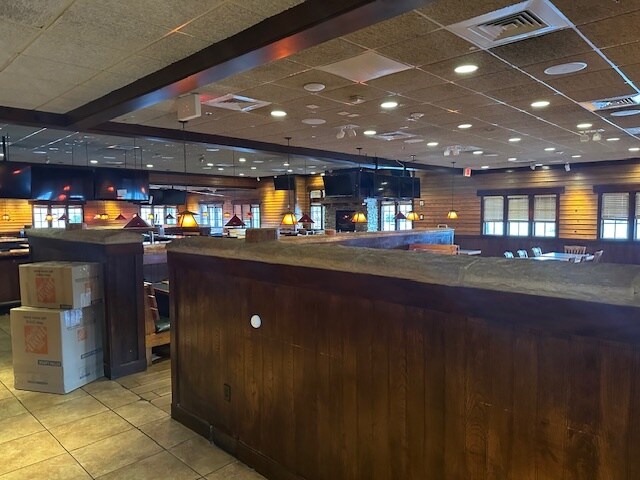 More Photos Of 301 Technology Center Dr, Stoughton Restaurant For Sale