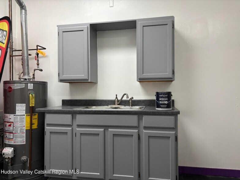 More Photos Of 1076-1090 Morton Blvd, Kingston Storefront Retail Office For Lease