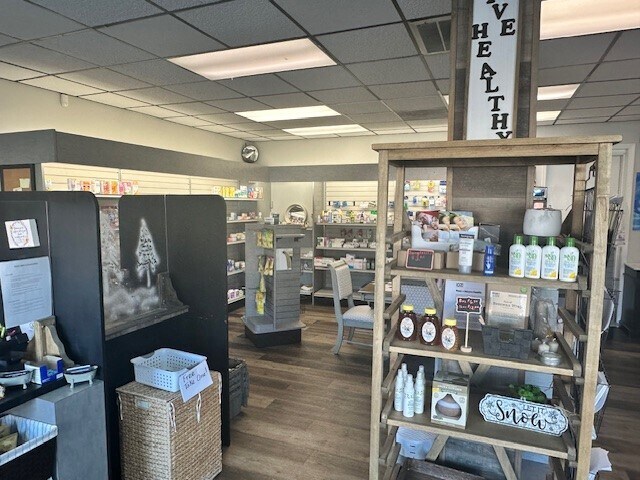 More Photos Of 610 E Franklin St, Monroe Drugstore For Sale