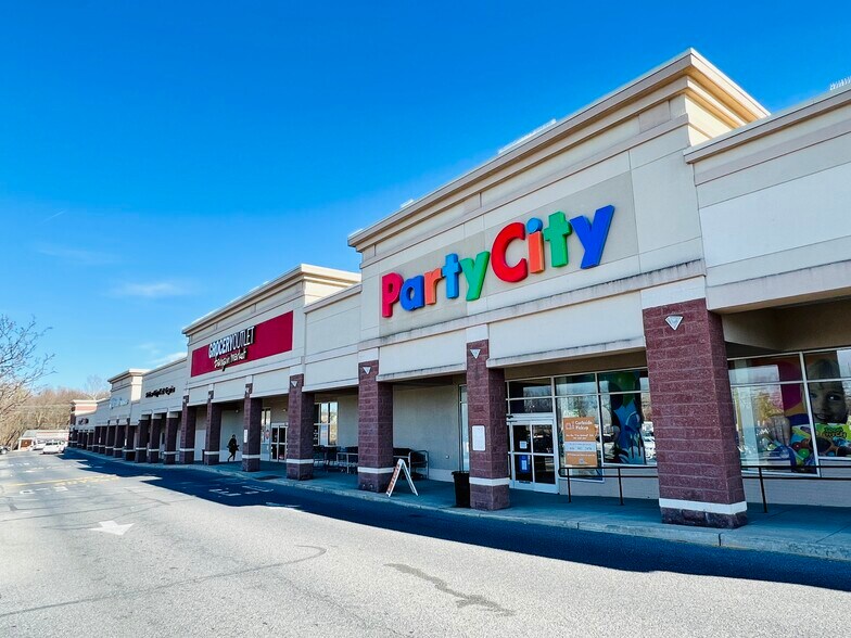 More Photos Of 4000-4004 Route 130, Delran Unknown For Lease