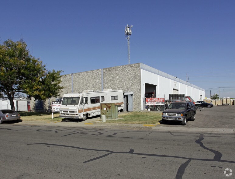 More Photos Of 6155 27th St, Sacramento Warehouse For Lease